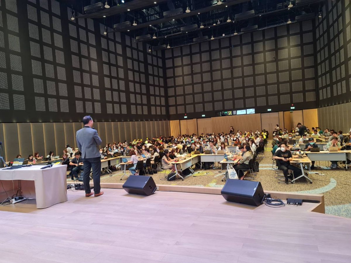 ภาพบรรยากาศ คลาสอบรมพนักงานในองค์กร | Pitching for Life