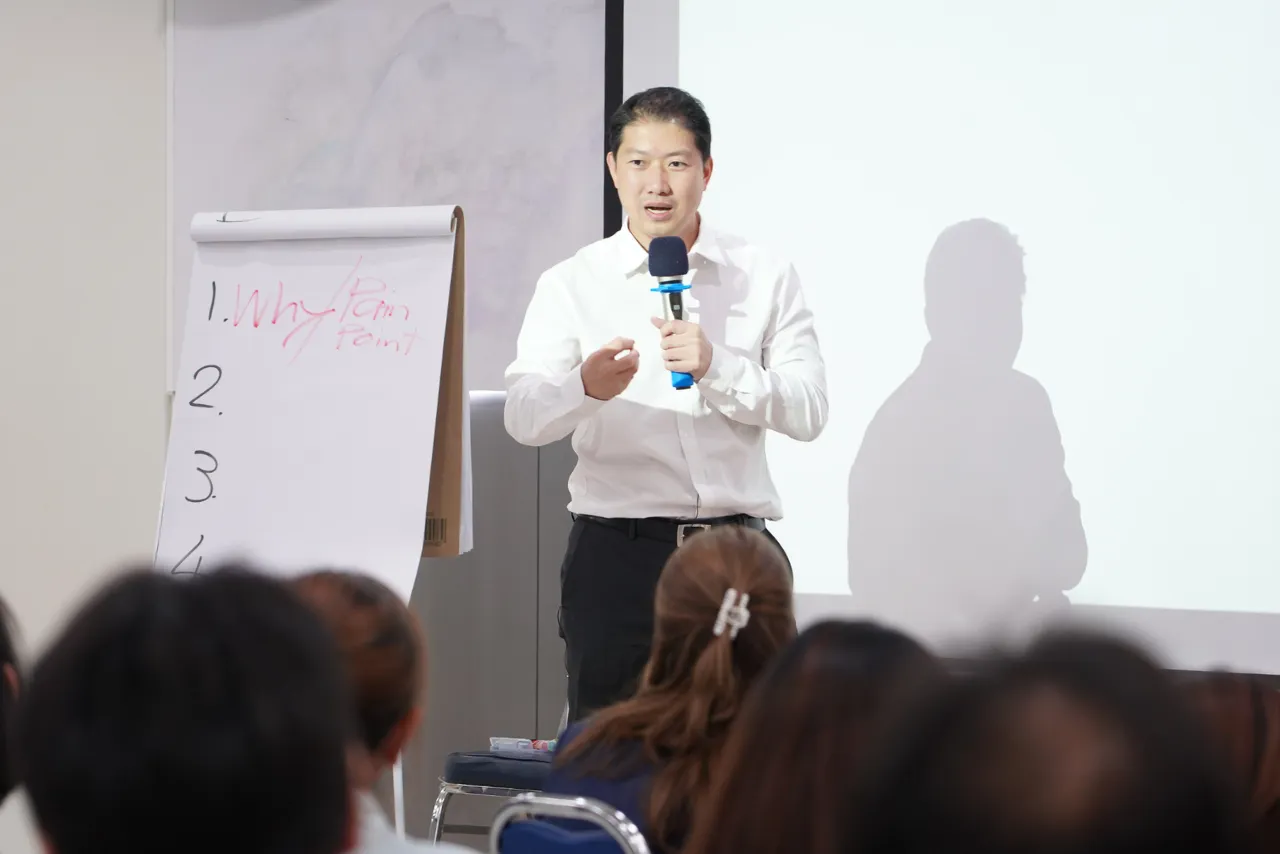 MASTERING NEGOTIATION TACTICS AND INFLUENCING